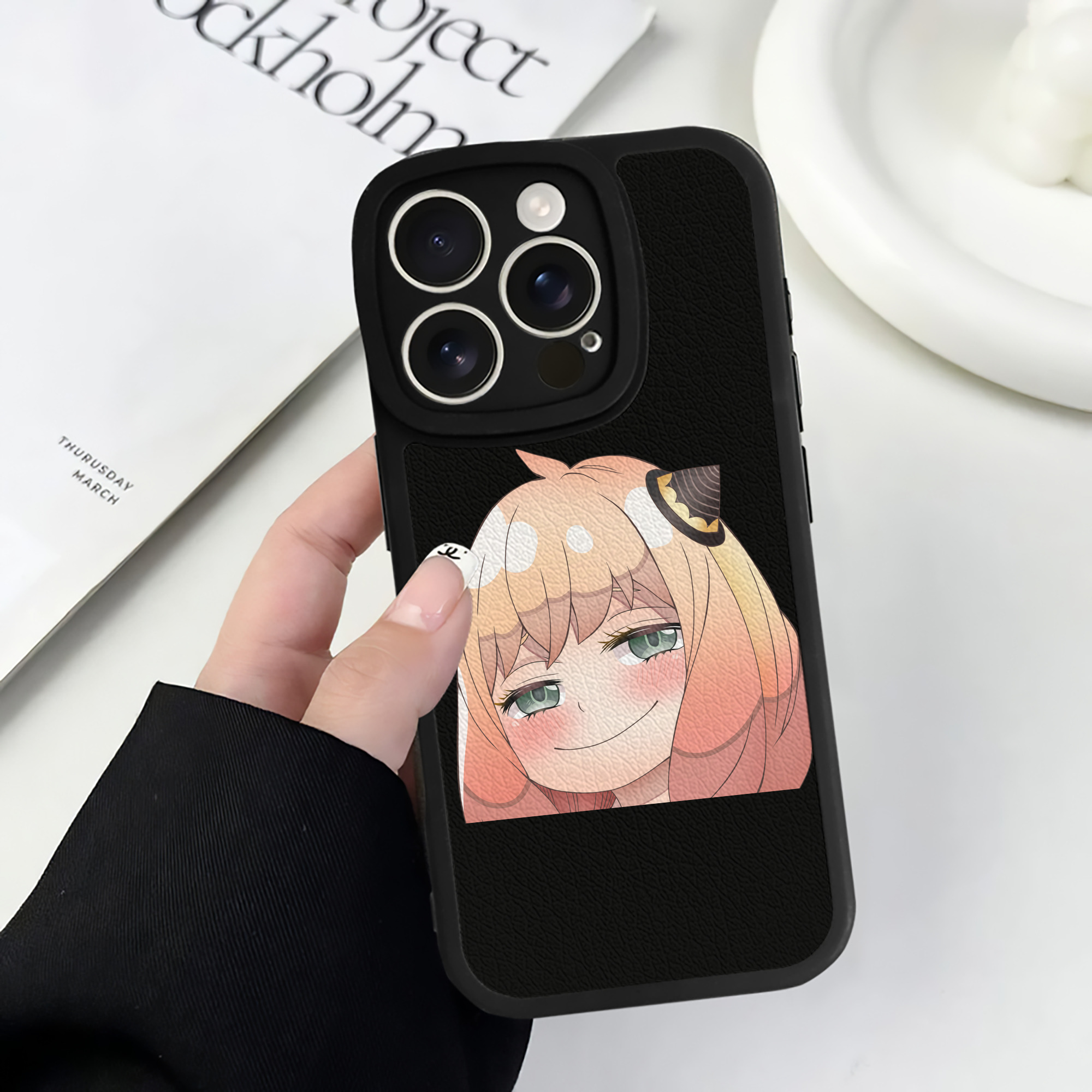 （画像用） SPY×FAMILY间谍家家酒 【iPhone 16シリーズ対応】シリコンスマホケース（レザー調） 材質：シリコン